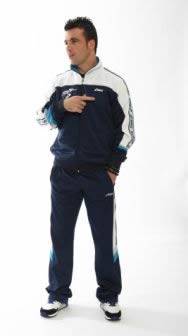 Antonio_Di_Natale_con_tuta_Usa_Asics_int