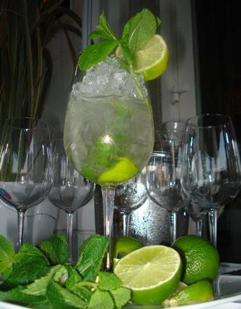 Phi-Cocktail Phi-Cocktail