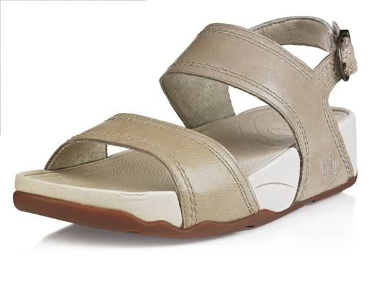 FITFLOP-SS2011-Positano-half_naked(1)