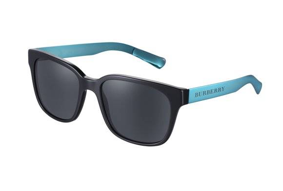 Burberry Spark, la nuova collezione di occhiali da uomo