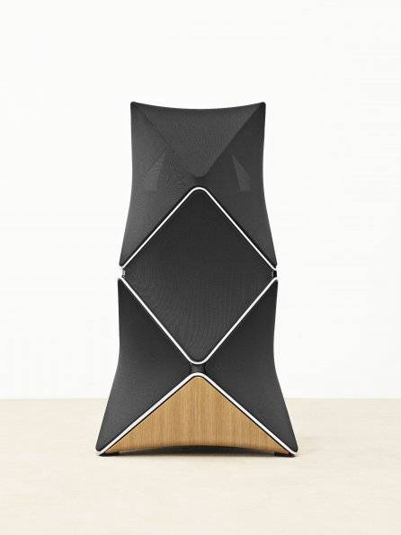 BeoLab-90-Front-View-Lifestyle-High-Res-2.jpg_595