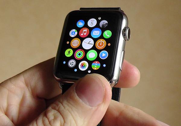 apple watch italia prezzo