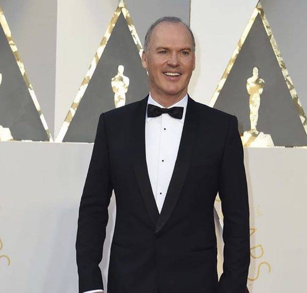 michael keaton oscar 2016 red carpet