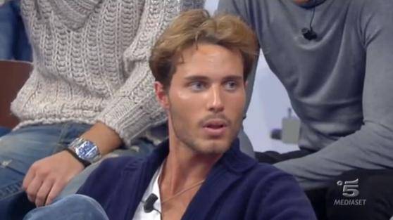 Anticipazioni Uomini e Donne: Manfredi Ferlicchia a Lucas Peracchi "sei solo uno spogliarellista"