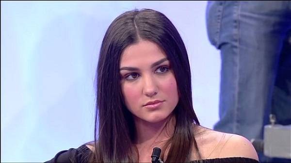 Anticipazioni Uomini e Donne Megghi Galo salirà sul trono o corteggerà Andrea?