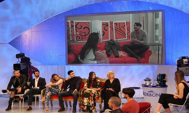 Uomini e donne la scelta di Ludovica è Fabio o Manuel? Gli opinionisti con lei