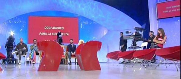 Uomini e Donne la scelta di Oscar Branzani il video e i petali rossi