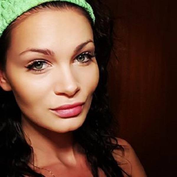 Temptation Island 3 ecco chi è Karyna la tentatrice che forse ruberà il cuore di Davide