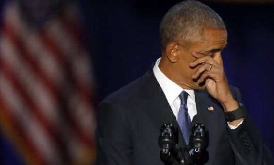 Barak Obama lascia la presidenza Usa e la moglie Michele "Ti amo"