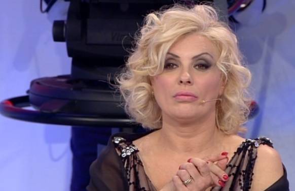 Anticipazioni Uomini e Donne ecco perché Tina non era in studio per la registrazione