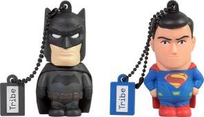 Festa del papà Tribe propone gli accessori tech di Superman e Batman