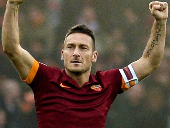 Totti si ritira davvero a maggio? Il capitano della Roma potrebbe voler continuare a far brillare la sua leggenda