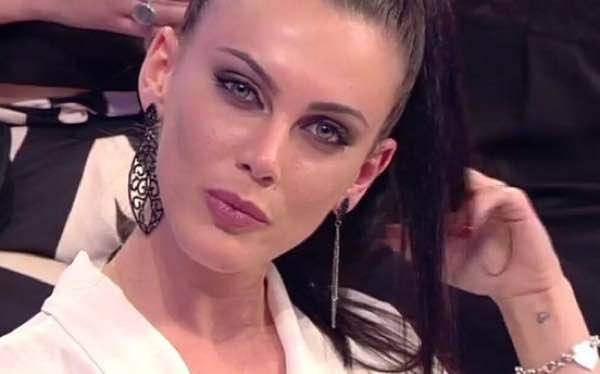 La scelta di Marco di Uomini e donne e le parole di Giorgia lasciata sola in camerino