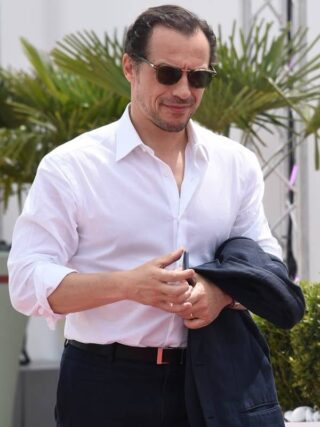 Stefano Accorsi di "1993", ecco gli occhiali stilosi indossati dall'attore