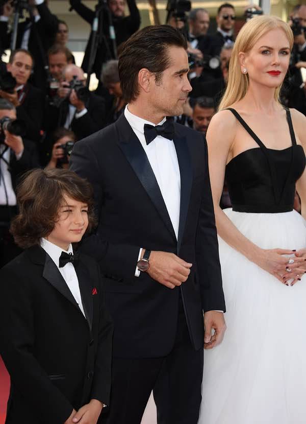 Cannes Festival il look di Colin Farrell tra le palme del red carpet
