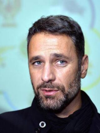 Raoul Bova nei guai per il fisco dichiarazione fraudolenta mediante artifici