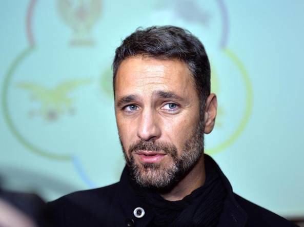 Raoul Bova nei guai per il fisco dichiarazione fraudolenta mediante artifici