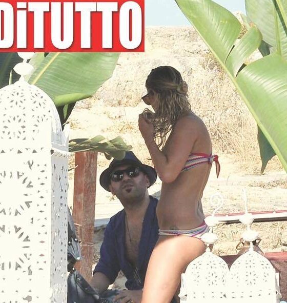 Emma Marrone canta Pino Daniele ma va in vacanza con Giuliano Sangiorgi dei Negroamaro