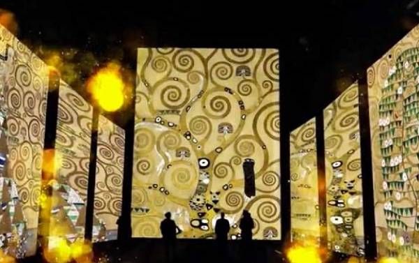 La "Klimt experience" al Mudec mostra un nuovo modo di vedere e di vivere l'arte