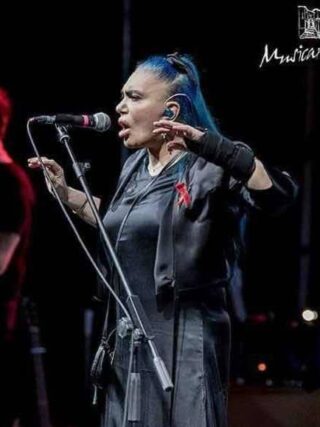 Loredana Bertè look e stilista per il tour Summer 2017 Amiche si