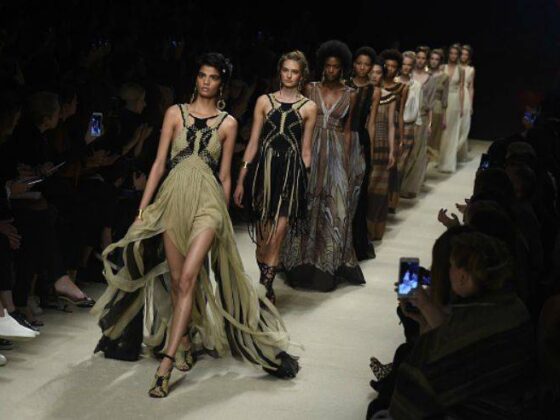 Sfilata Alberta Ferretti Milano Moda donna settembre 2017 in streaming