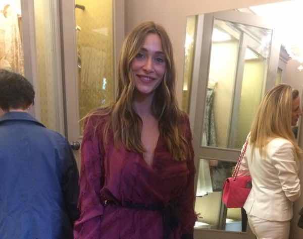 Sonia Lorenzini da Venezia alle sfilate di Milano Moda donna ecco il look
