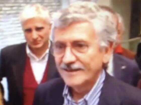 D'Alema contro Renzi:"A distruggerlo ci penseranno gli italiani"