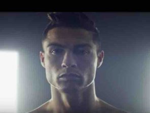 Cristiano Ronaldo nuova collezione moda uomo ecco i jeans il VIDEO