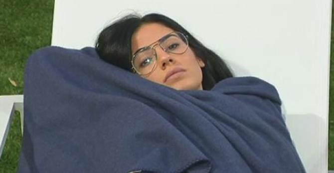 Giulia De Lellis sta male rischia la finale? Entra in casa un dottore