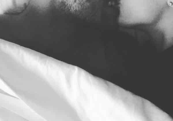 La prima foto a letto insieme di Ignazio e Cecilia dopo il Grande Fratello Vip