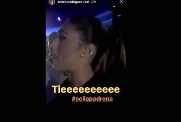 Cecilia Rodriguez fischiata e insultata in discoteca VIDEO