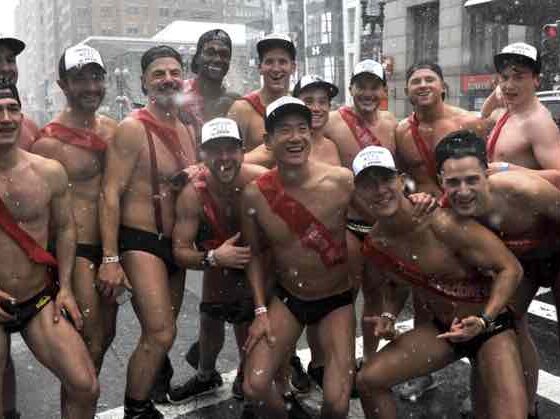 Boston Santa Speedo Run 2017, tutti in intimo per la corsa di Natale FOTO
