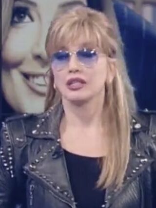 Morte Bibi Ballandi Milly Carlucci sconvolta in diretta a Uno mattina il Video