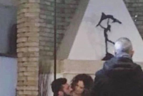 Anticipazioni Uomini e donne Sara esce di nuovo con Lorenzo ecco la foto in esterna