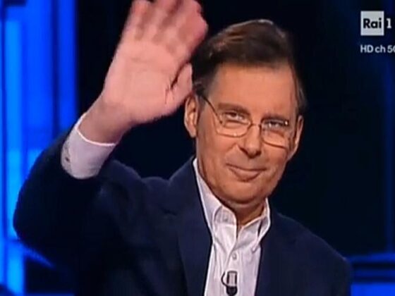 Fabrizio Frizzi foto camera ardente i vip presenti per l'ultimo saluto al conduttore