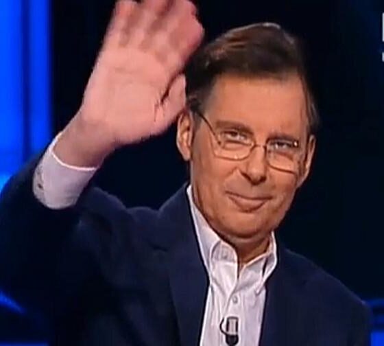 Fabrizio Frizzi foto camera ardente i vip presenti per l'ultimo saluto al conduttore