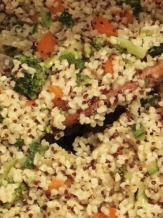 Come restare in forma con la dieta a base di riso e pesce per superare la prova costume