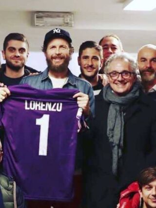 Jovanotti concerto da brividi quando canta una canzone per Davide Astori