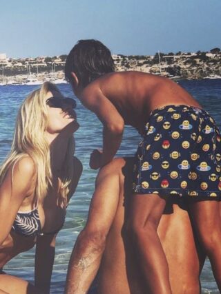 Elena Santarelli e il tumore del figlio, Elena chiede rispetto e si arrabbia