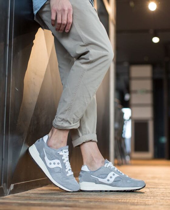 Sneakers uomo la la Shadow 5000 dal look tipicamente urbano