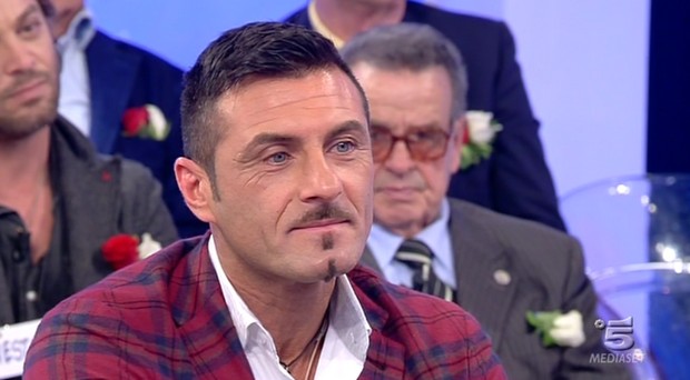 Uomini e donne l'applauso dello studio per la morte di Astori al Trono Over