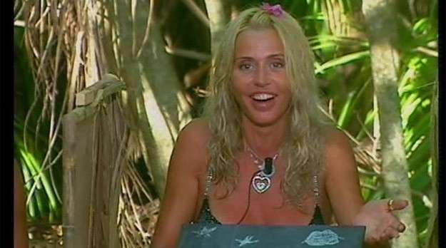 Valeria Marini torna all'isola dei famosi ma sbarcherà solo la prossima settimana