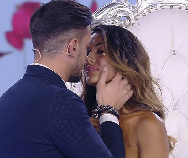 Pietro Tartaglione e Rosa Perrotta matrimonio, ecco l'anello che ha dato a Rosa