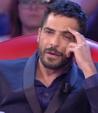 Amici Heather Parisi contro Marco Bocci dopo il serale "Come si può dire questo?"