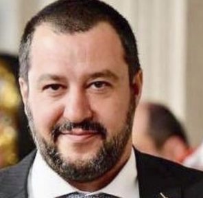 Matteo Salvini le consultazioni per il governo e una dieta dimagrante no? Salvini ingrassato