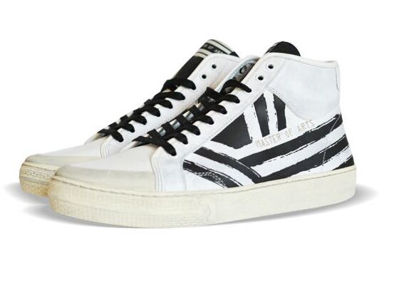 Sneaker street-sport la tendenza di quest'anno è skateboard