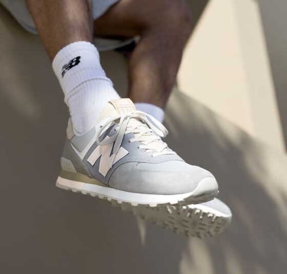 New Balance sneaker ecco la scarpa 574 retro surf