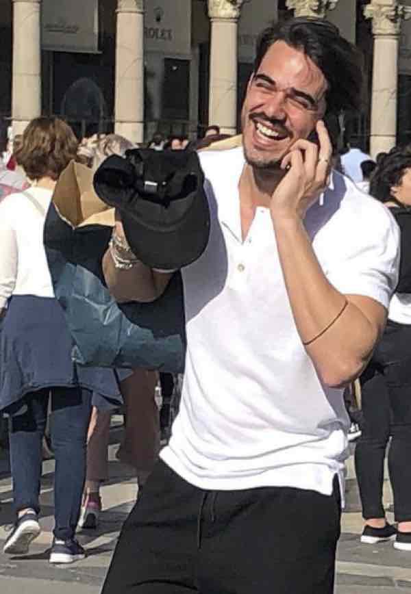 La scelta di Nicolò la foto e il video della scelta a Uomini e donne