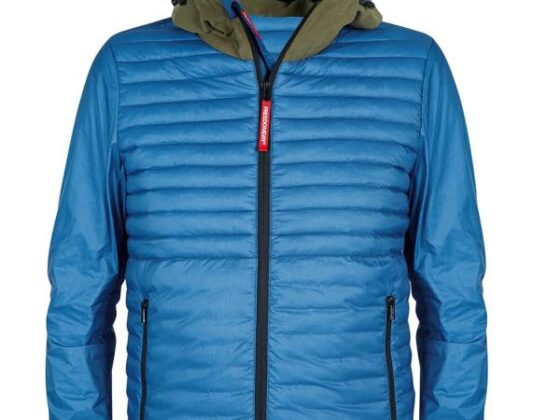 Pitti Uomo Giugno 2018 la giacca blue navy di tendenza