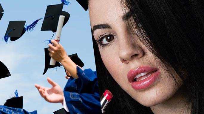 Giulia De Lellis ammette:"Ecco quante volte vado dal chirurgo plastico"